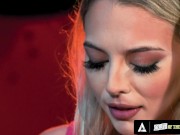 Hot Stepsisters Experienced Lesbian Sex In Backstage 8/16