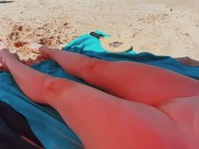 J'exhibe ma chatte et mes seins sur la plage publique 4/16