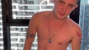 Aussie Twink Shows Off In Front Of City Neighbours