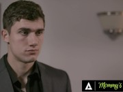 Hot Cougar Has An Affair With A Barista 7/16