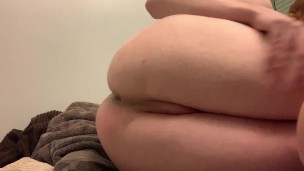Cute femboy pounds his bussy