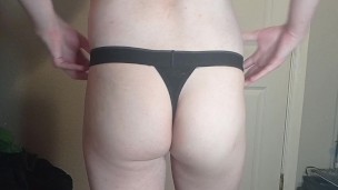 twink thong ass spreading video