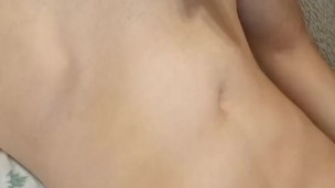 Skinny guy cum all over his abs