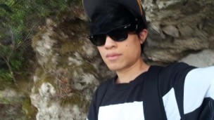 Jon Arteen pisses pee outside in public place. But don't get caught by your loud neighbors kinky boy