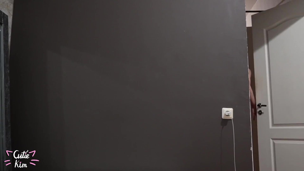 Соседка оказалась порноактрисой, и я изменил своей девушке - Бесплатное секс видео - RedTube