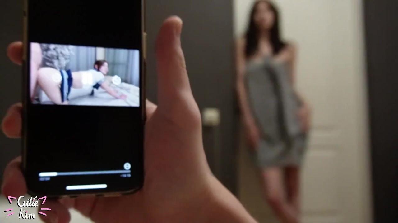 Соседка оказалась порноактрисой, и я изменил своей девушке - Бесплатное секс видео - RedTube