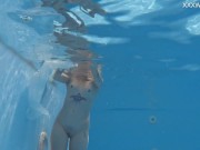 Sexy Slut Mimi Cica Swims Naked In The Pool 16/16