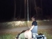 Follando en el parque