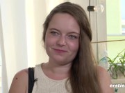 Ersties - Musical-Fan Mable verwöhnt sich mit Dildo und Vibrator 11/16