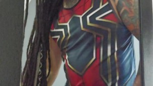 Hot rasta tattoed guy jerking off on the mirror