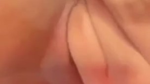 Mira como me toco para ti