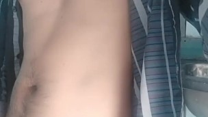 A young Fellow Had unprecedented Masturbation And Cummed Very Badly On A Running Train 🥵💦