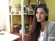 Ersties - Milena steht auf große Motoren und heißen Sex 4/16