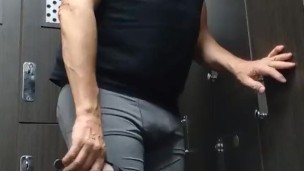 -Gym Cock Play-