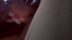 A esta dominicana le encanta chupar y que se le vengan en la boca, y se la traga toda.