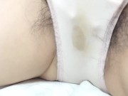 2回連続イキ♡染み付パンツの中でオナニーして絶頂しちゃう♡剛毛素人の濡れ音がスゴイ♡【個人撮影】 16/16