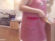 【人妻個人撮影】料理しながら旦那の帰りを待つ♡(新妻/エプロン/デカ尻/太もも/パンツ/巨乳/Hカップ/キッチン/日本人/Japanese/asian/homemade/amateur/kitchen 5/16