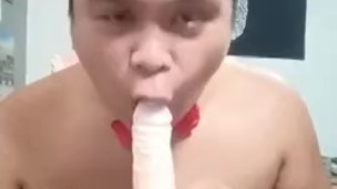 I want to suck my dad's cock but his not here so I suck his toy