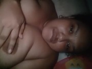 Tocando coño peludo y chupando mis tetas calientes 2/16