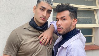 Argentinian Hunk Seduces His Hot Straight Taxi Driver With His ...
