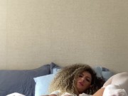 LOIRA CACHEADA BRASILEIRA ADORA SEU BRINQUEDO GIGANTE E COLOCA TUDO ATÉ GOZAR GOSTOSO 10/16