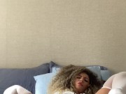 LOIRA CACHEADA BRASILEIRA ADORA SEU BRINQUEDO GIGANTE E COLOCA TUDO ATÉ GOZAR GOSTOSO 15/16