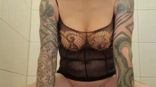 Sissy fuckdoll rides dildo's