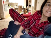 Moglie in pigiama si scopa una Amico in silenzio mentre il marito è in camera