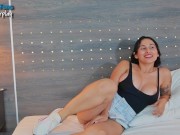 mientras mi amiga sale acomprar helados, tengo sexo con su novio 3/16