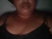 Chupando mis tetas calientes bien rico 1/16