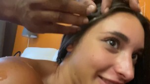 Sara Diamante va a Budapest e prende un cazzo nero in cucina PARTE 2