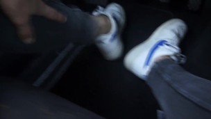 ZAPAS NIKE ROBADAS DE MI COLEGA LE PISO A FONDO BRO