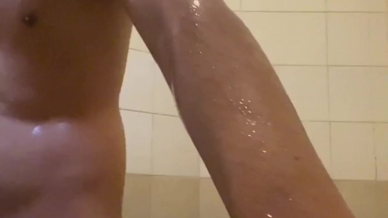 Pinoy Bell Boy Hotel Staff Suck Me Hard and Edge Me Until I Cum | Chupa Bell Boy Hotel Room Service - 無料セックスビデオ - RedTube