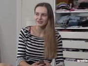 Ersties - Die 22-jährige Lauren liebt ihren großen Dildo im Doggystyle 5/16