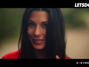 Kinky Babe Alexa Tomas Steamy Blowjob Outdoors - LETSDOEIT 2/16