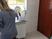 loira da internet safada na cozinha 11/16