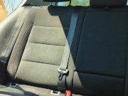 In taxi MI MASTURBO DI NASCOSTO e SQUIRTO per lo SUGAR DADDY - Amatoriale Figa Bionda Miele Blanco 1/16