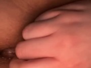 Fucking my pussy with a vibrator and ending with an orgasm😩 3/16