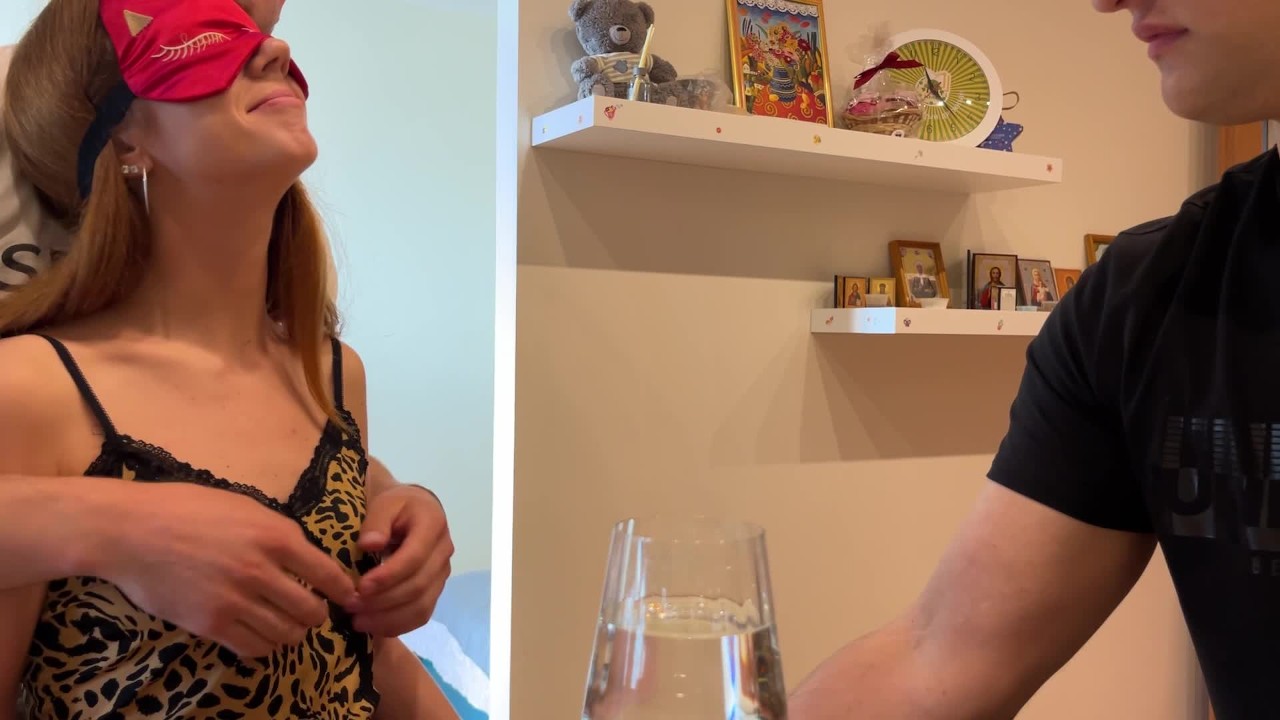 Husband puts a blindfold on his wife, friends fuck his wife - Free Sex Video - RedTube