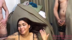 DULCE CORRENTINITA recibe de regalo de cumple las 4 velitas de GrupoGangBangPro, bukkake GangBang DP