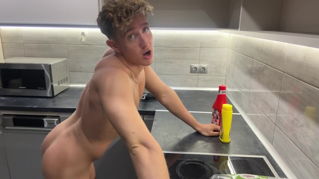 Hotdog , Naked Cooking - Free Sex Video - RedTube