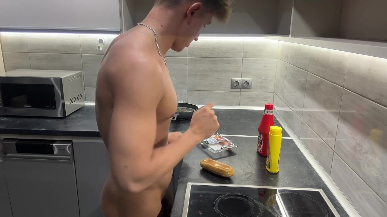Hotdog , Naked Cooking - Free Sex Video - RedTube
