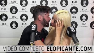 LORE SOFIA CUENTA COMO LE GUSTA QUE LE CHUPEN LAS TETAS