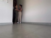 Scarlett ahora no!!! Si me tocas así me tienes que follar!!