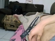 Peguei Meu irmão  No Fraga Batendo Punheta e Falando Safadeza Pra Namorada 3/16