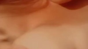 Tocandome por lo caliente que me pone hablar con mis amiguitas