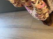 I love to cum on her nylons 4/16