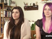 Ersties - Maria M. und Julie haben Spaß mit Öl und intensivem Fingerspiel 8/16