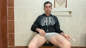 Salgo bien caliente del trabajo diario