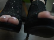 Dominant girls wants your money - teaser 13/16